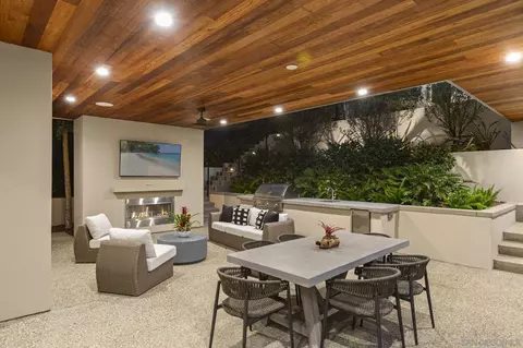 Exterior - 6349 Castejon, La Jolla, CA 92037 photo 5 of 7