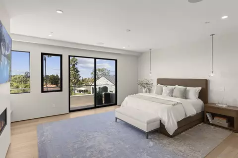 Bedroom - 6349 Castejon, La Jolla, CA 92037 photo 2 of 9
