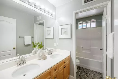 Bath - 1469 Turquoise Dr, Carlsbad, CA 92011 photo 5 of 5
