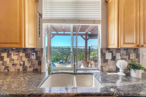 Kitchen - 1469 Turquoise Dr, Carlsbad, CA 92011 photo 5 of 6