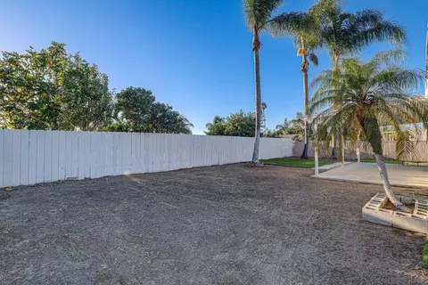 Exterior - 631 Charles Dr, Oceanside, CA 92057 photo 6 of 6