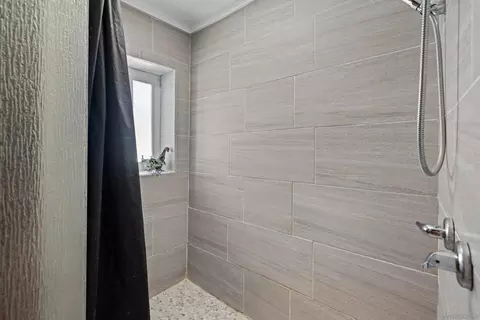 Bath - 2156 Ruby, Boulevard, CA 91905 photo 6 of 6