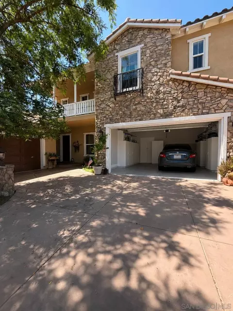 Exterior - 3703 Mandolin Ave, Simi Valley, CA 93063 photo 3 of 7