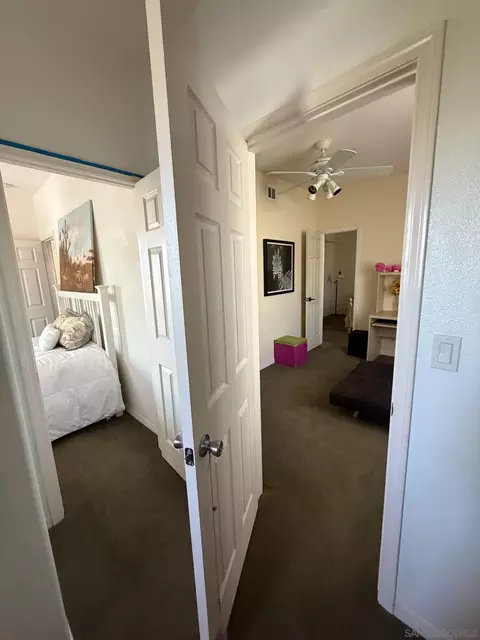 Entry Way - 3703 Mandolin Ave, Simi Valley, CA 93063 photo 7 of 9