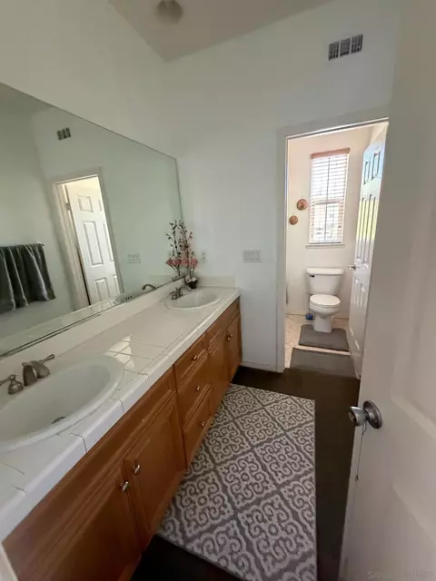 Bath - 3703 Mandolin Ave, Simi Valley, CA 93063 photo 9 of 10