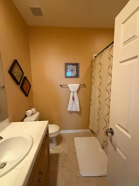 Bath - 3703 Mandolin Ave, Simi Valley, CA 93063 photo 7 of 10