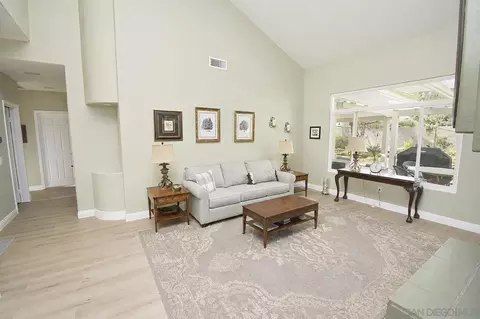 Living - 2954 Sage Vw, Alpine, CA 91901 photo 3 of 10