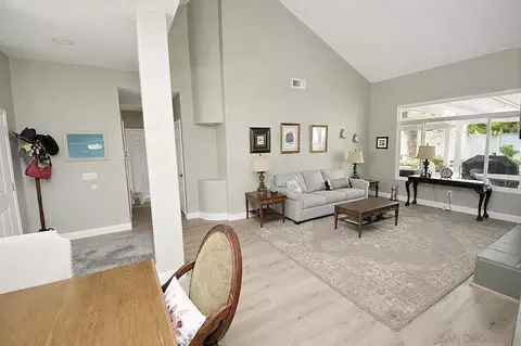 Living - 2954 Sage Vw, Alpine, CA 91901 photo 2 of 10