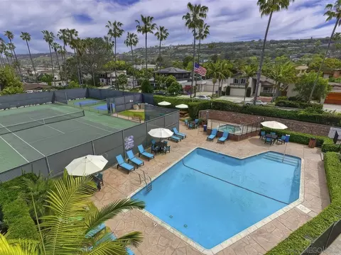 Exterior - 2130 Vallecitos #246, La Jolla, CA 92037 photo 3 of 5