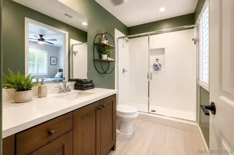 Bath - 751 Merit Dr, San Marcos, CA 92078 photo 1 of 3