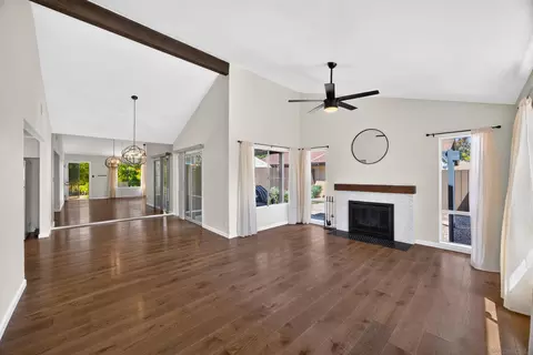 Living - 2207 Arborvitae Ln, Spring Valley, CA 91977 photo 4 of 5