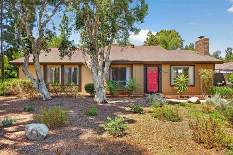 Exterior - 2207 Arborvitae Ln, Spring Valley, CA 91977 photo 5 of 11