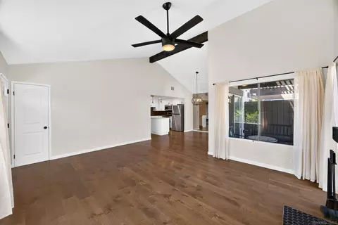 Living - 2207 Arborvitae Ln, Spring Valley, CA 91977 photo 5 of 5