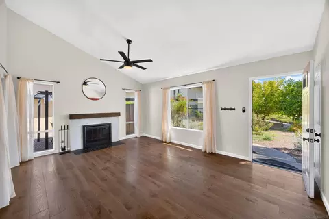 Living - 2207 Arborvitae Ln, Spring Valley, CA 91977 photo 2 of 5