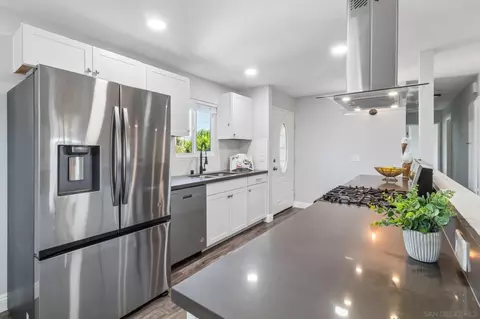 Kitchen - 4119 Thomas St, Oceanside, CA 92056 photo 1 of 3