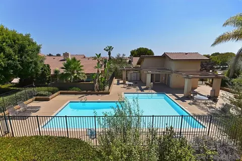 Exterior - 1728 Caminito Ardiente, La Jolla, CA 92037 photo 3 of 7