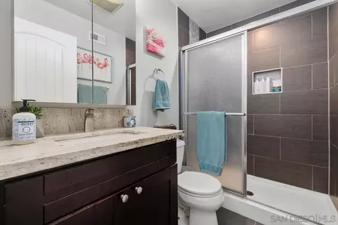 Bath - 10331 Harbin Pl, Santee, CA 92071 photo 1 of 2