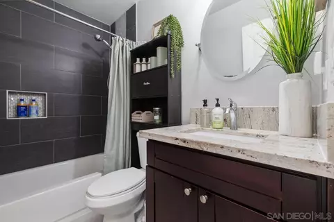 Bath - 10331 Harbin Pl, Santee, CA 92071 photo 2 of 2