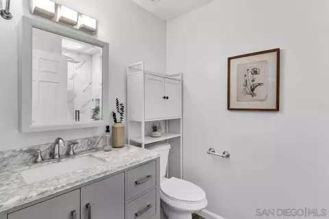 Bath - 9885 Aldergrove Ln, Spring Valley, CA 91977 photo 2 of 3