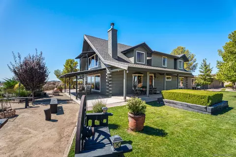 Exterior - 39525 Opalocka, Boulevard, CA 91905 photo 2 of 21