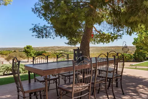 Dining - 39525 Opalocka, Boulevard, CA 91905 photo 3 of 3