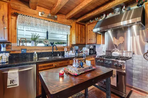 Kitchen - 39525 Opalocka, Boulevard, CA 91905 photo 4 of 4
