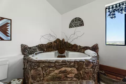 Bath - 39525 Opalocka, Boulevard, CA 91905 photo 5 of 5