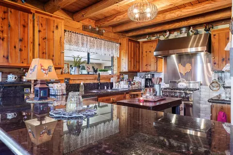 Kitchen - 39525 Opalocka, Boulevard, CA 91905 photo 1 of 4
