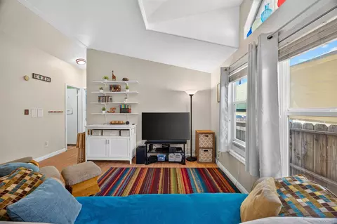 Living - 1638 Calavo Rd #35, Fallbrook, CA 92028 photo 3 of 5