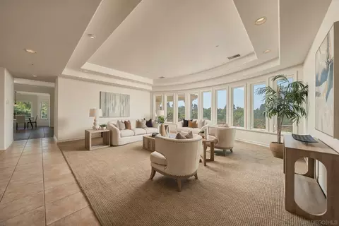 Living - 1990 Quail View Dr, Vista, CA 92084 photo 3 of 5