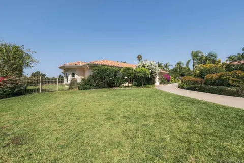 Exterior - 1990 Quail View Dr, Vista, CA 92084 photo 13 of 15