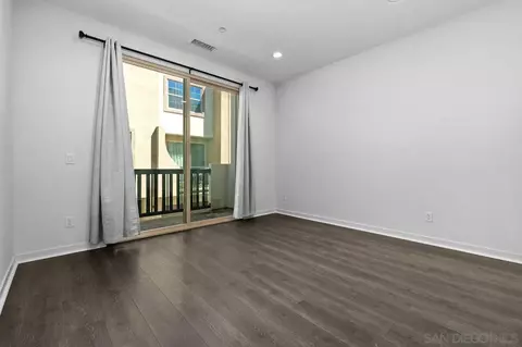 Living - 340 Waterbury Ct, Santee, CA 92071 photo 2 of 2