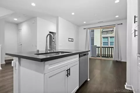 Kitchen - 340 Waterbury Ct, Santee, CA 92071 photo 7 of 7