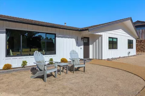 Exterior - 2073 Ginny Ln, Escondido, CA 92025 photo 1 of 11