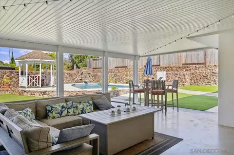 Exterior - 2073 Ginny Ln, Escondido, CA 92025 photo 4 of 11