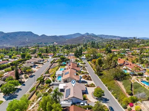 View/Area - 1537 Winsome, Escondido, CA 92029 photo 6 of 7