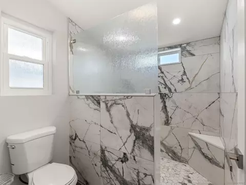 Bath - 1537 Winsome, Escondido, CA 92029 photo 2 of 6