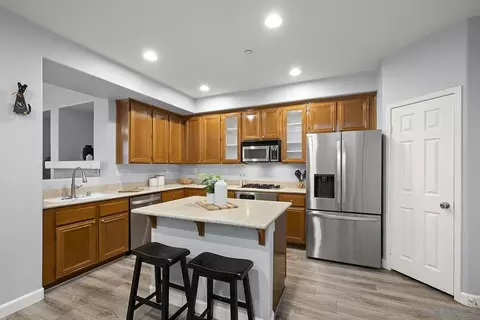 7885 Via Montebello #2, San Diego, CA 92129