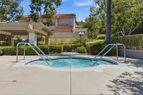 Exterior - 804 Calle Montera, Escondido, CA 92025 photo 11 of 15