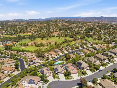 View/Area - 804 Calle Montera, Escondido, CA 92025 photo 19 of 25