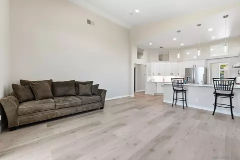 Living - 804 Calle Montera, Escondido, CA 92025 photo 10 of 12