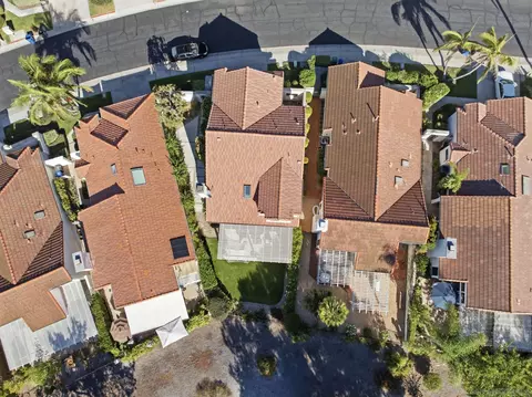 View/Area - 804 Calle Montera, Escondido, CA 92025 photo 1 of 25