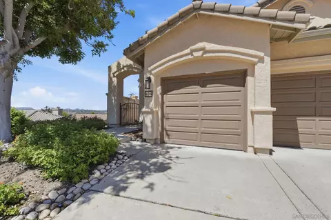Exterior - 804 Calle Montera, Escondido, CA 92025 photo 3 of 15