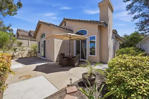 Exterior - 804 Calle Montera, Escondido, CA 92025 photo 5 of 15