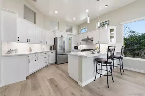 Kitchen - 804 Calle Montera, Escondido, CA 92025 photo 3 of 6