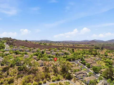 View/Area - 804 Calle Montera, Escondido, CA 92025 photo 10 of 25