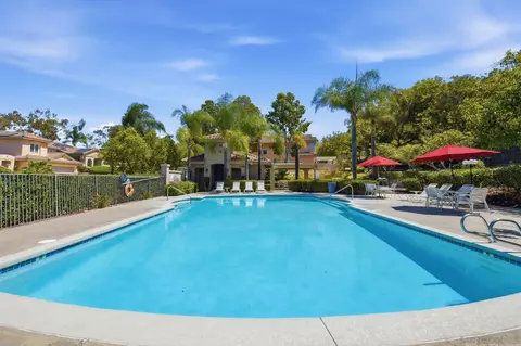 Exterior - 804 Calle Montera, Escondido, CA 92025 photo 10 of 15