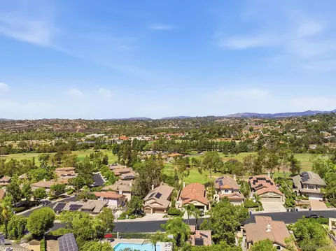 View/Area - 804 Calle Montera, Escondido, CA 92025 photo 15 of 25