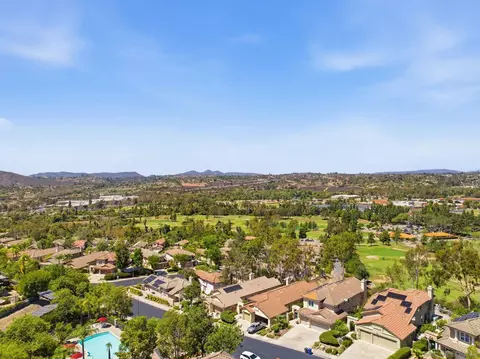View/Area - 804 Calle Montera, Escondido, CA 92025 photo 13 of 25