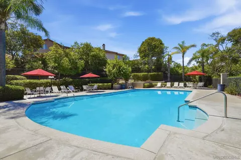 Exterior - 804 Calle Montera, Escondido, CA 92025 photo 13 of 15